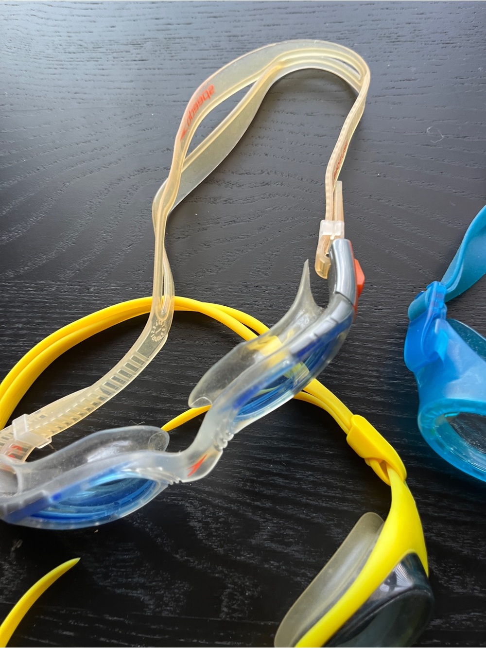 Speedo Swim Goggles Lot of 4 Blue Green Yellow Clear Biofuse Adjustable Straps - Picture 13 of 16